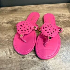 Dream Pairs Hot Pink Cutout Medallion Thong Sandals